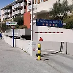 Joli Au Calme En Centre Avec Terrasse Et Parking Sainte-Maxime