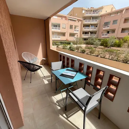 Apartamento Joli Au Calme En Centre Avec Terrasse Et Parking Sainte-Maxime